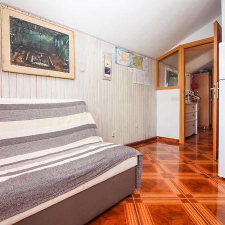 Apartmani Toni Poce Primošten Esterno foto