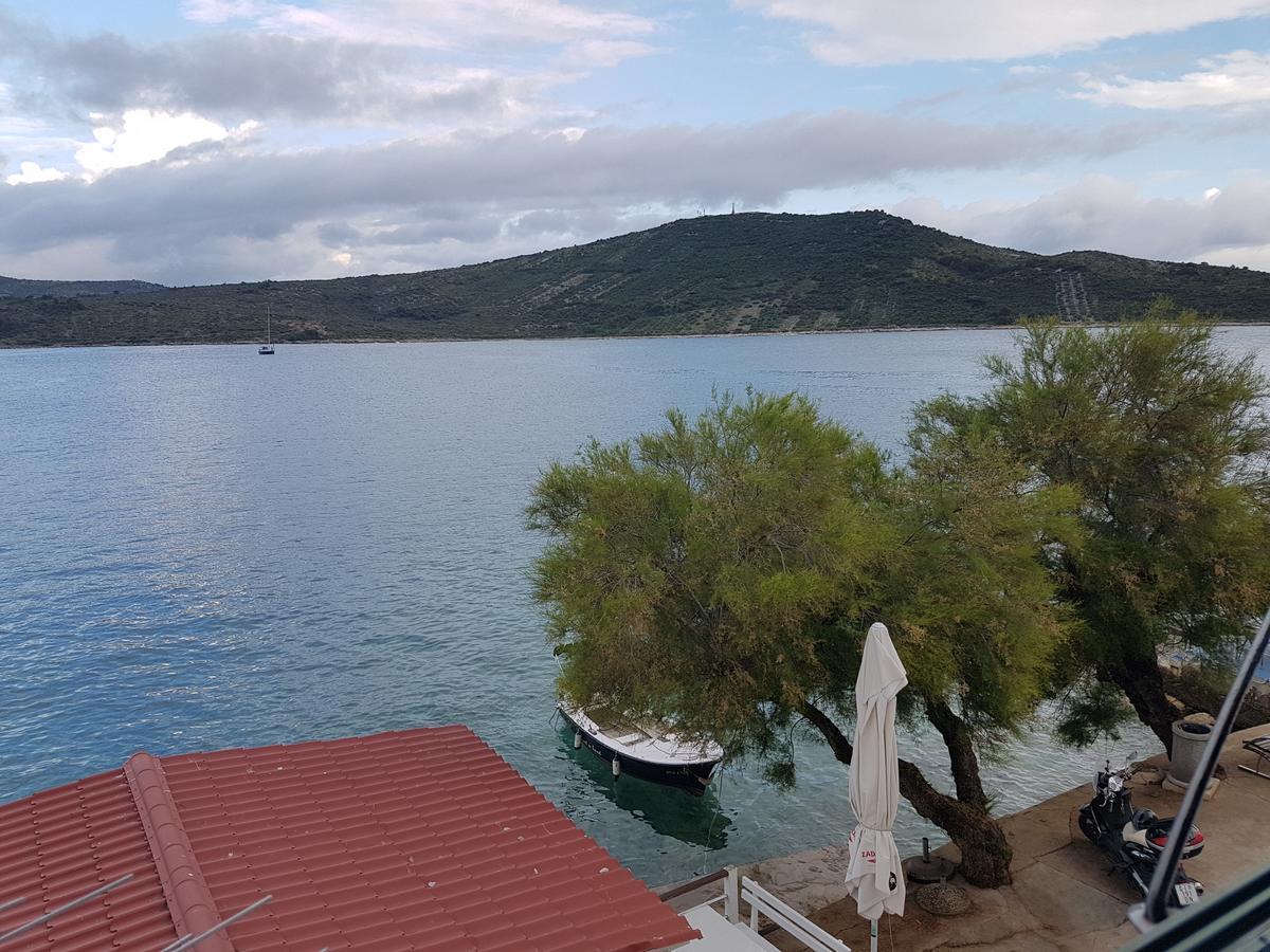 Apartmani Toni Poce Primošten Esterno foto