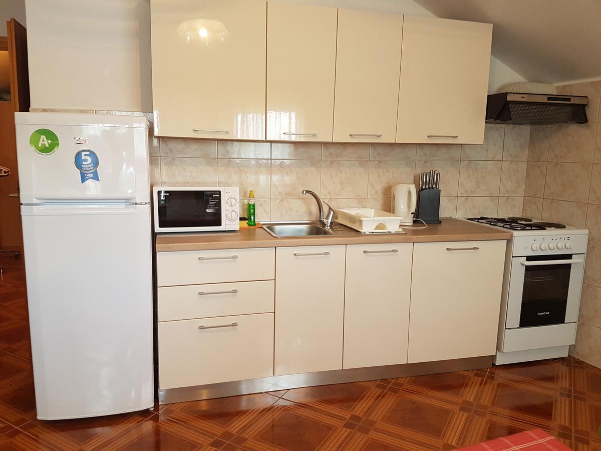 Apartmani Toni Poce Primošten Esterno foto