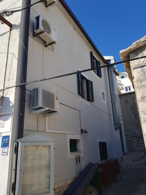 Apartmani Toni Poce Primošten Esterno foto