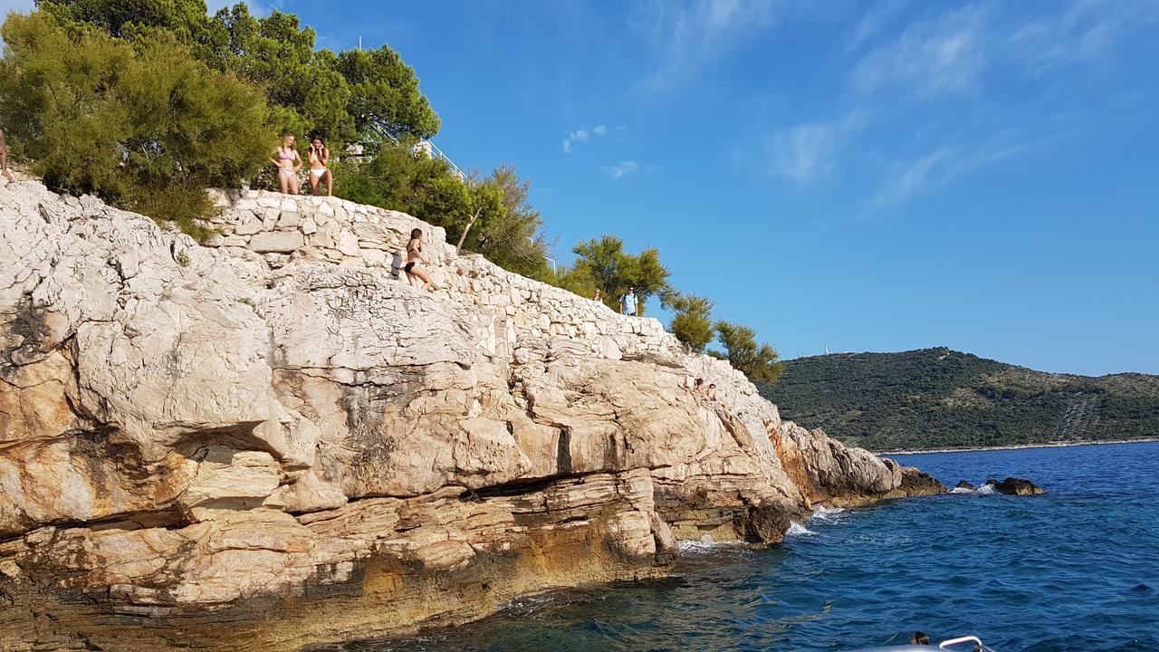 Apartmani Toni Poce Primošten Esterno foto