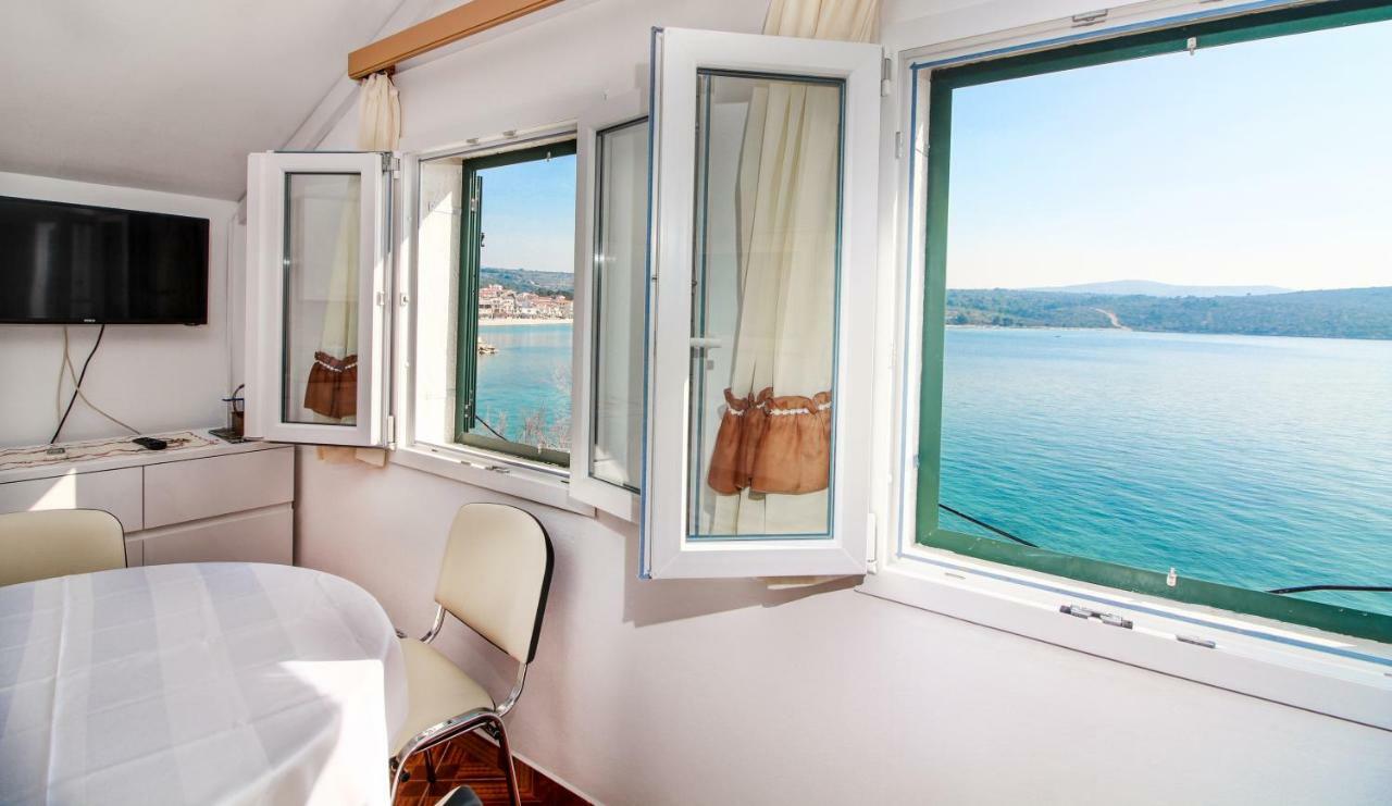 Apartmani Toni Poce Primošten Esterno foto